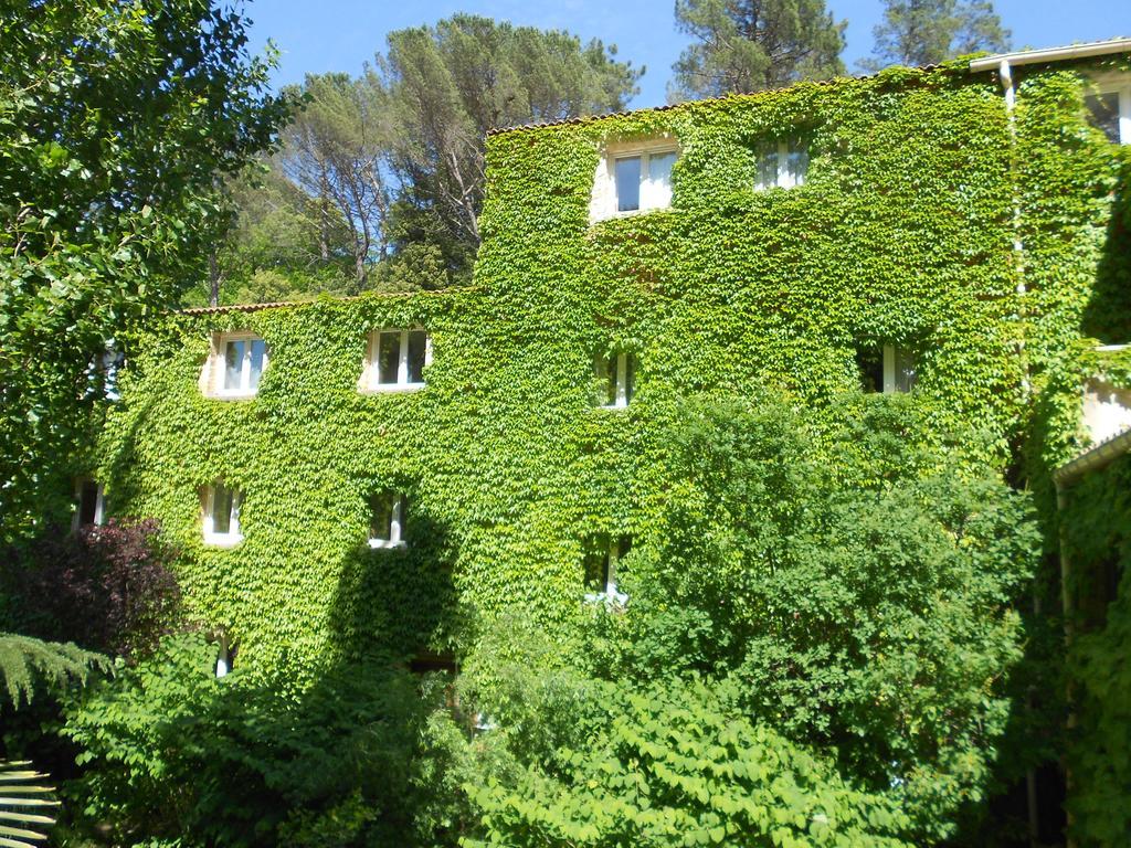 Apart'Hotel Les 4 Sources Corbés Esterno foto